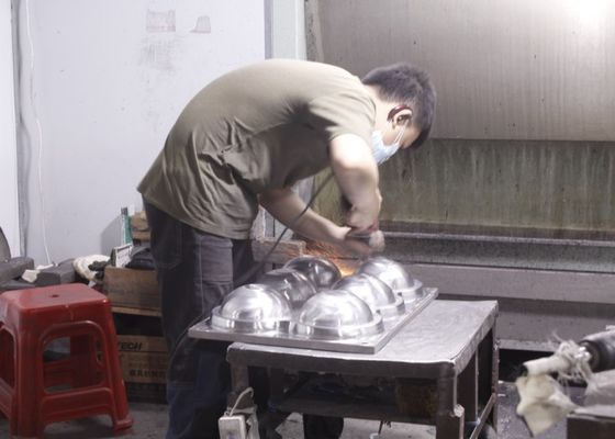 12 اینچ سینی عمیق ظروف ملامینه قالب OEM ODM تایید شده است