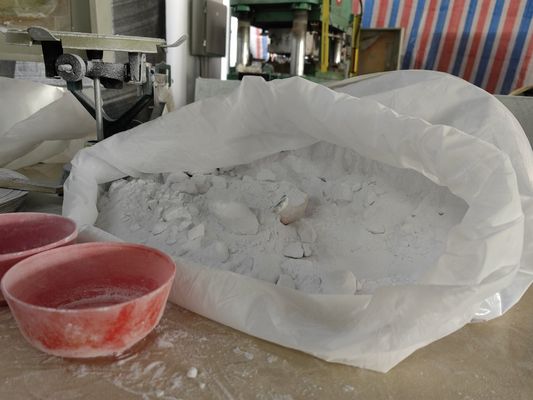 درجه خلوص 99.8% ملامین C3H6N6 صنعتی درجه 1.625 گرم در سانتی متر مکعب چگالی