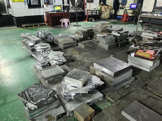 ۷۱۸ قالب فولادی برای جام های ملامین فرآوری شده ۰ فروش مستقیم کارخانه به خریداران هند، زمان تحویل ۷ تا ۱۰ روز